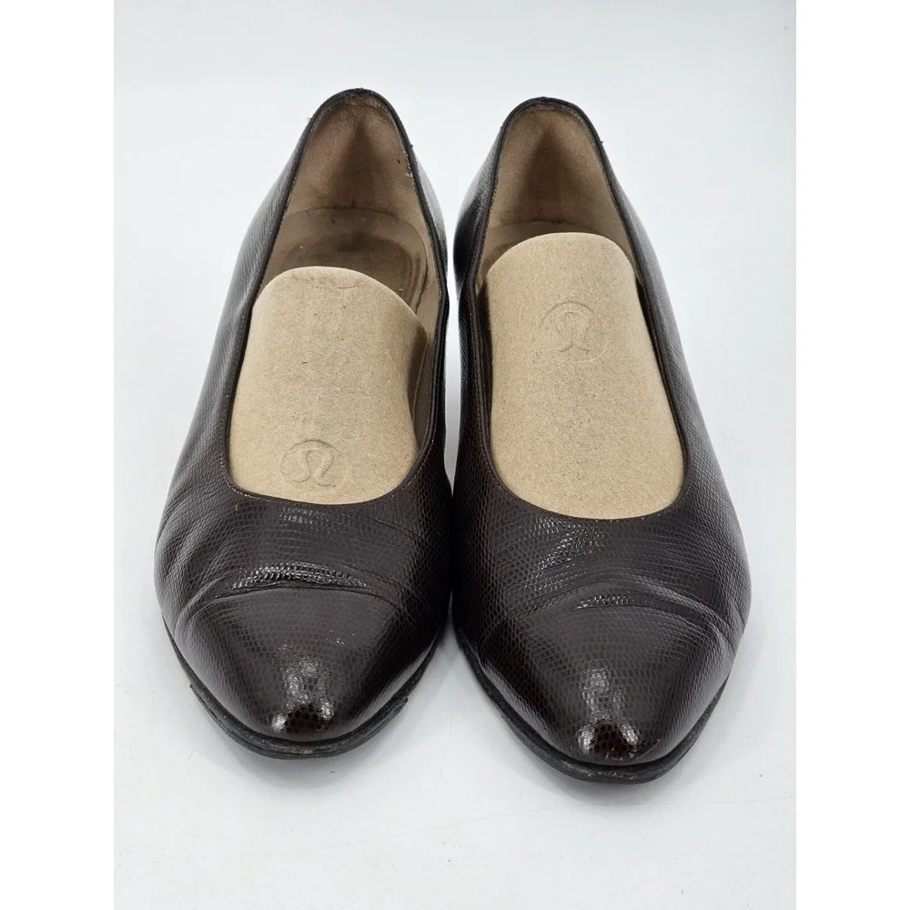 Salvatore Ferragamo Spectator Wingtip Pumps Women 7‎ B Brown Black Made in Italy
